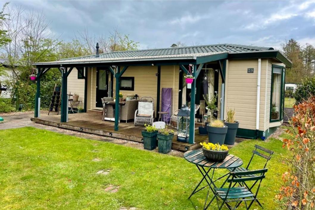 Comfortabel Chalet In Nationaal Park Wateren 외부 사진