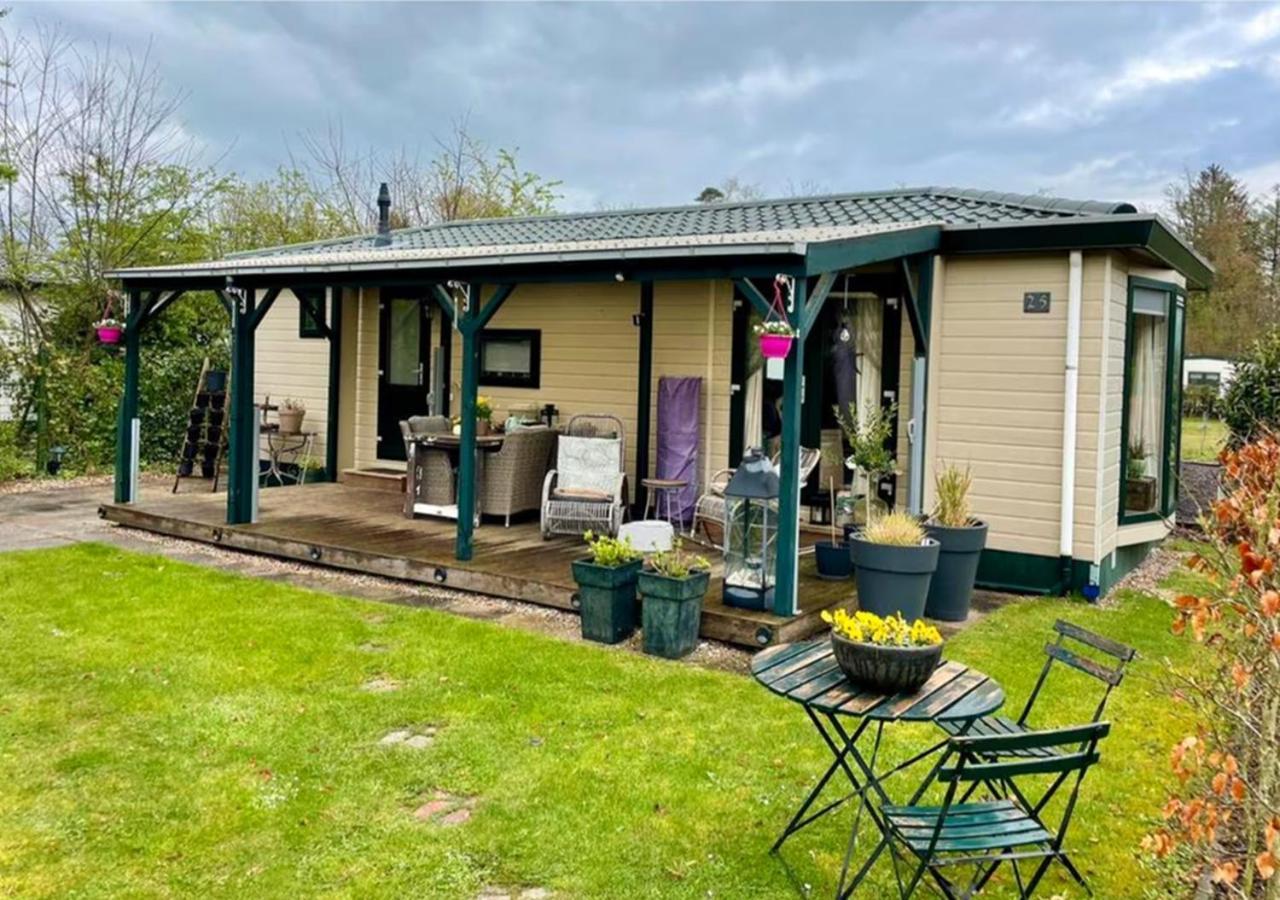 Comfortabel Chalet In Nationaal Park Wateren 외부 사진
